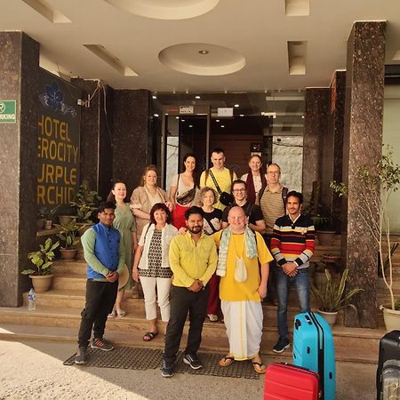 Hotel Aerocity Purple Orchid Új-Delhi Kültér fotó